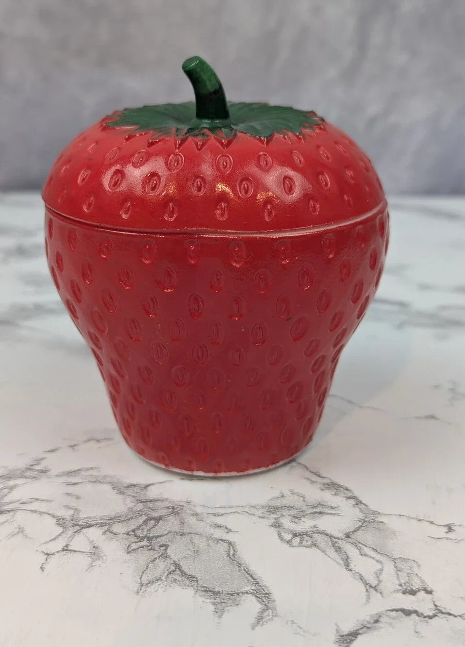 Hazel Atlas Strawberry Milk Glass Lidded Jam Jar Sugar Bowl Cottagecore - Picture 3 of 11